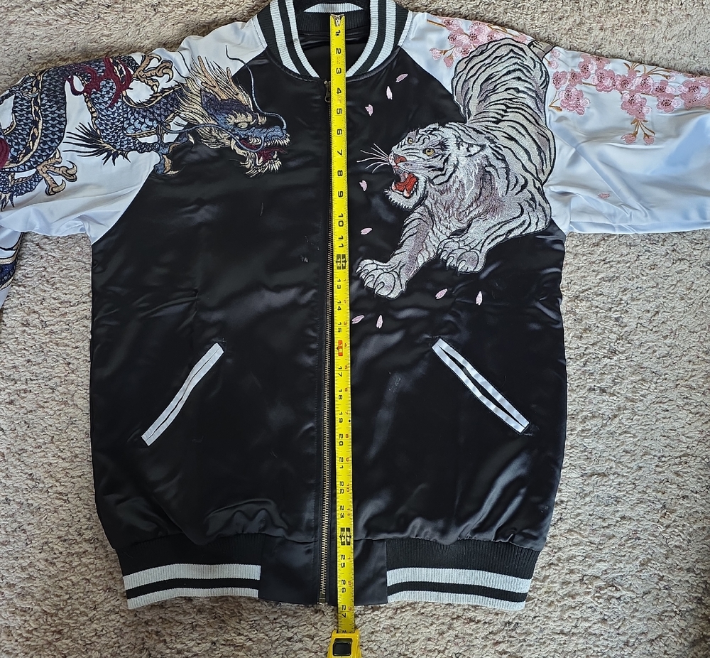Koisea Black & Silver Embroidered Dragon Tiger Bomber Jacket - Picture 9 of 10